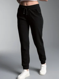 Bequeme Jogginghose mit großen Taschen Schwarz