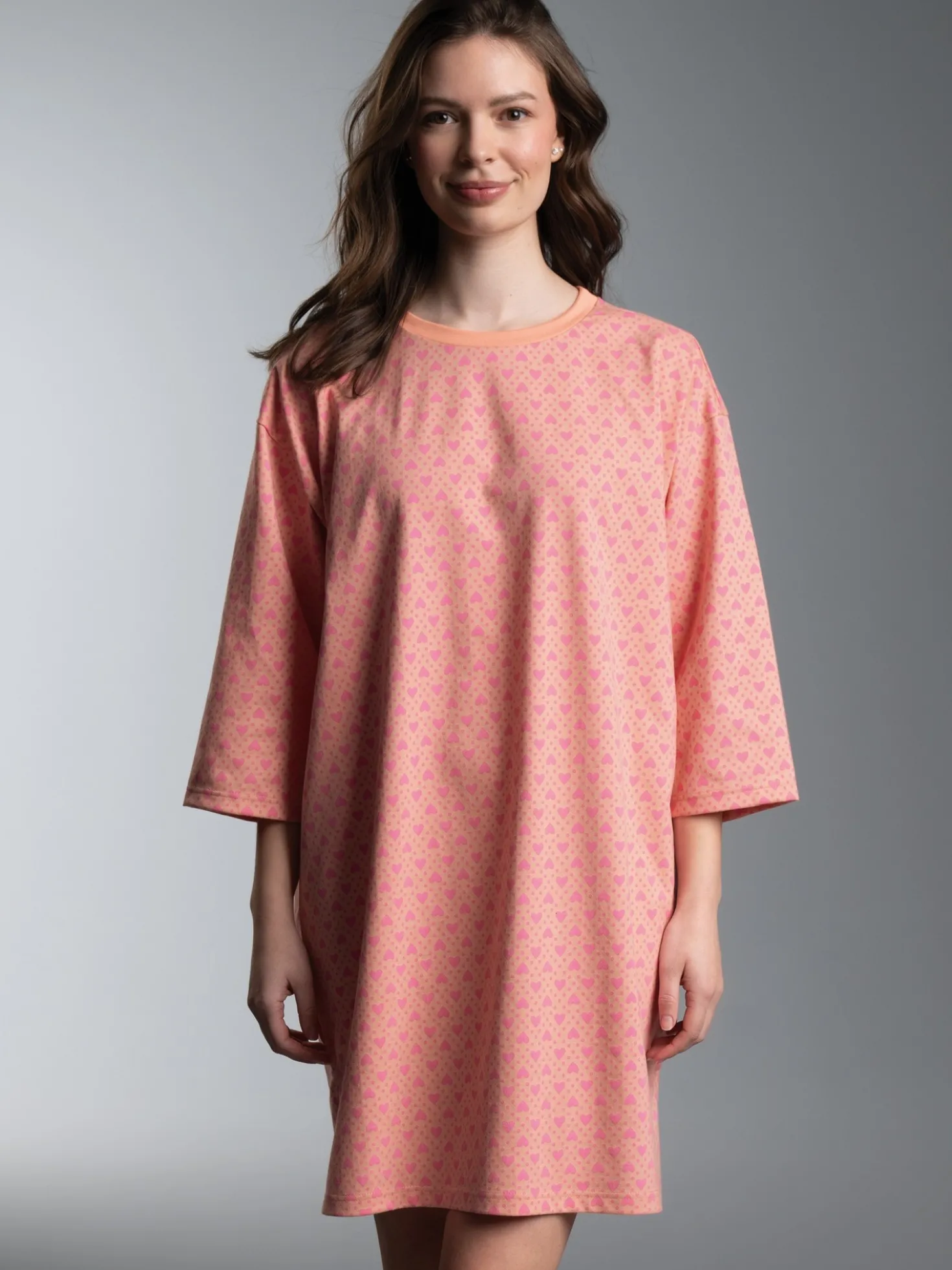 Big Shirt mit feinem Herz Allovermuster Puder