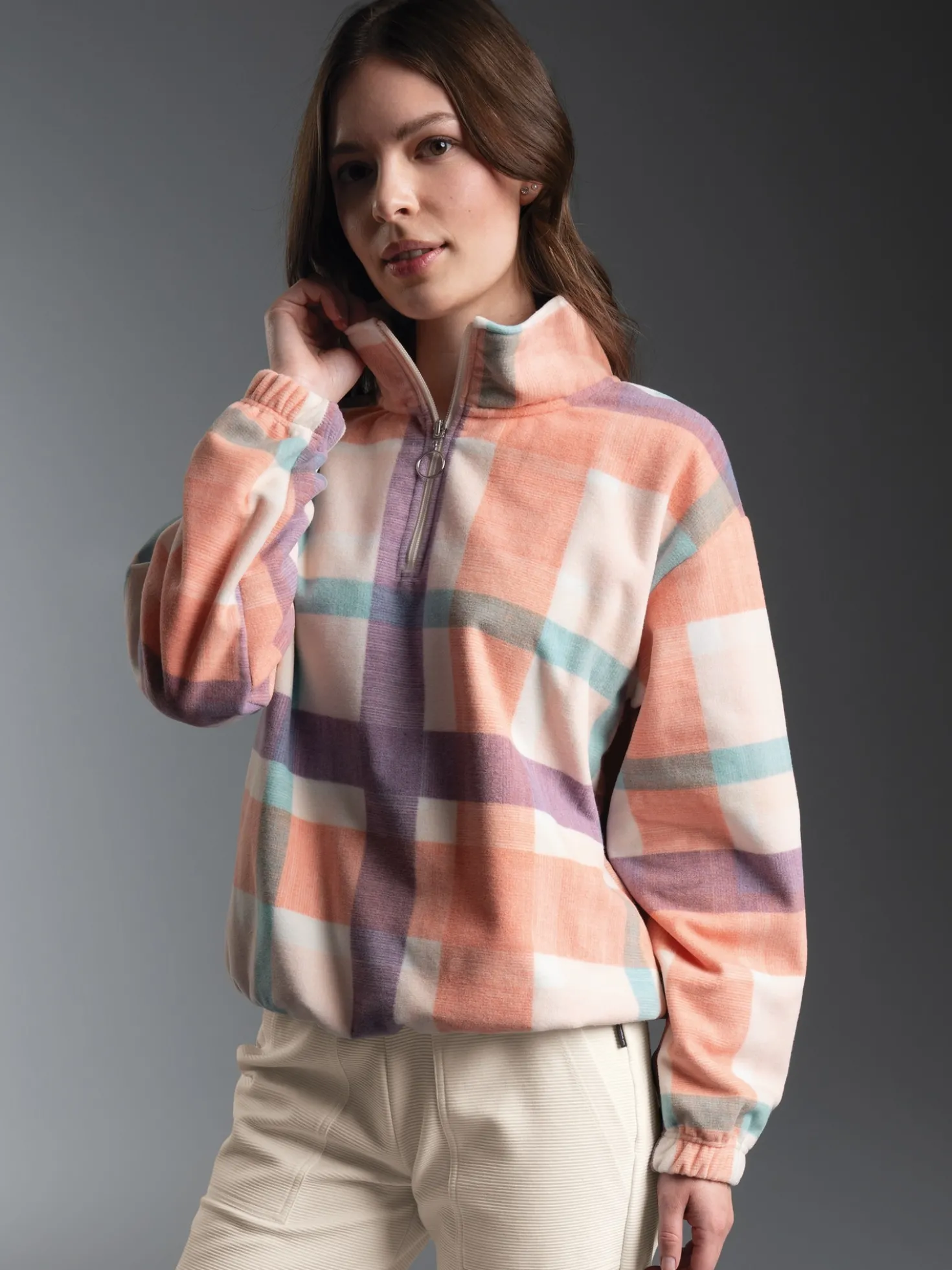 Fleece Sweatshirt mit Stehkragen und Karo Design Puder