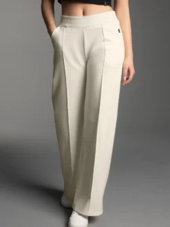 Freizeithose mit weitem Bein und hohem Bund Natur