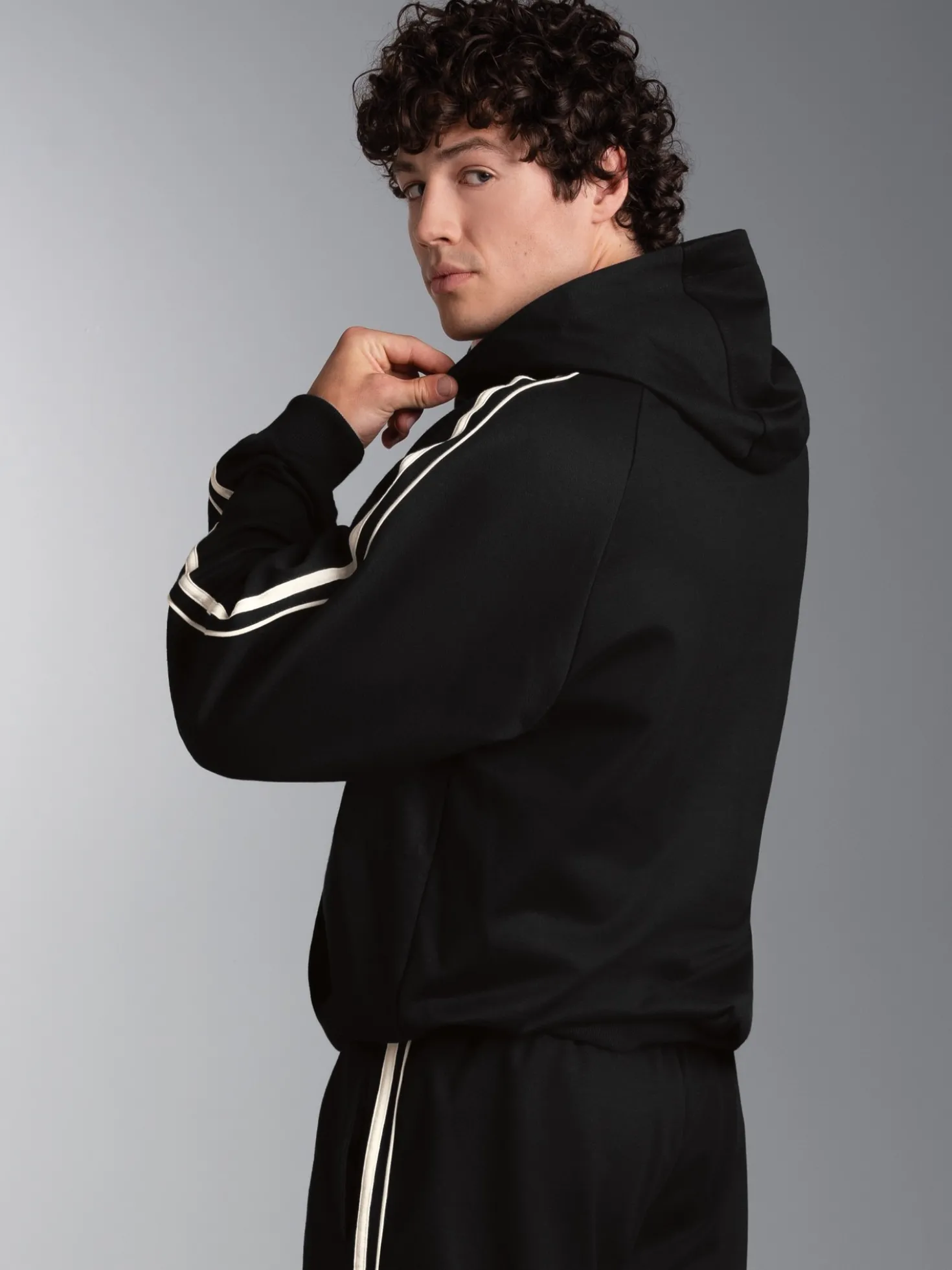 Hoodie mit Kontraststreifen Schwarz