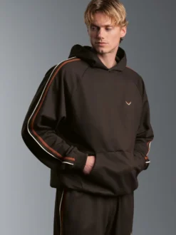 Hoodie mit Kontraststreifen Mocca