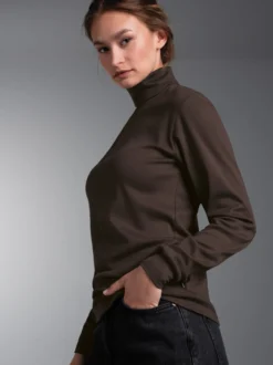 Langarm Ski- und Sport-Rollkragenpullover Mocca