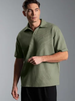Oversized Poloshirt ohne Knopfleiste in Waffeloptik Salbei