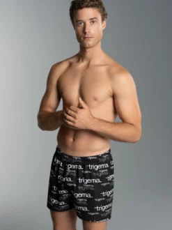 Pants mit modischem Allover-Print Schwarz