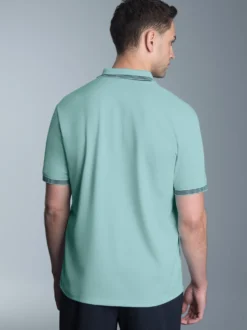Poloshirt mit kontrastfarbigen Akzenten Gletscher