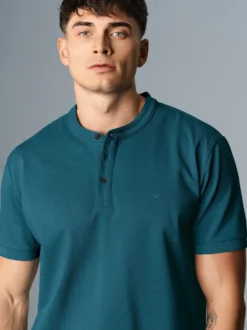 Poloshirt mit Stehkragen