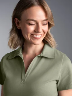Poloshirt ohne Knopfleiste Salbei