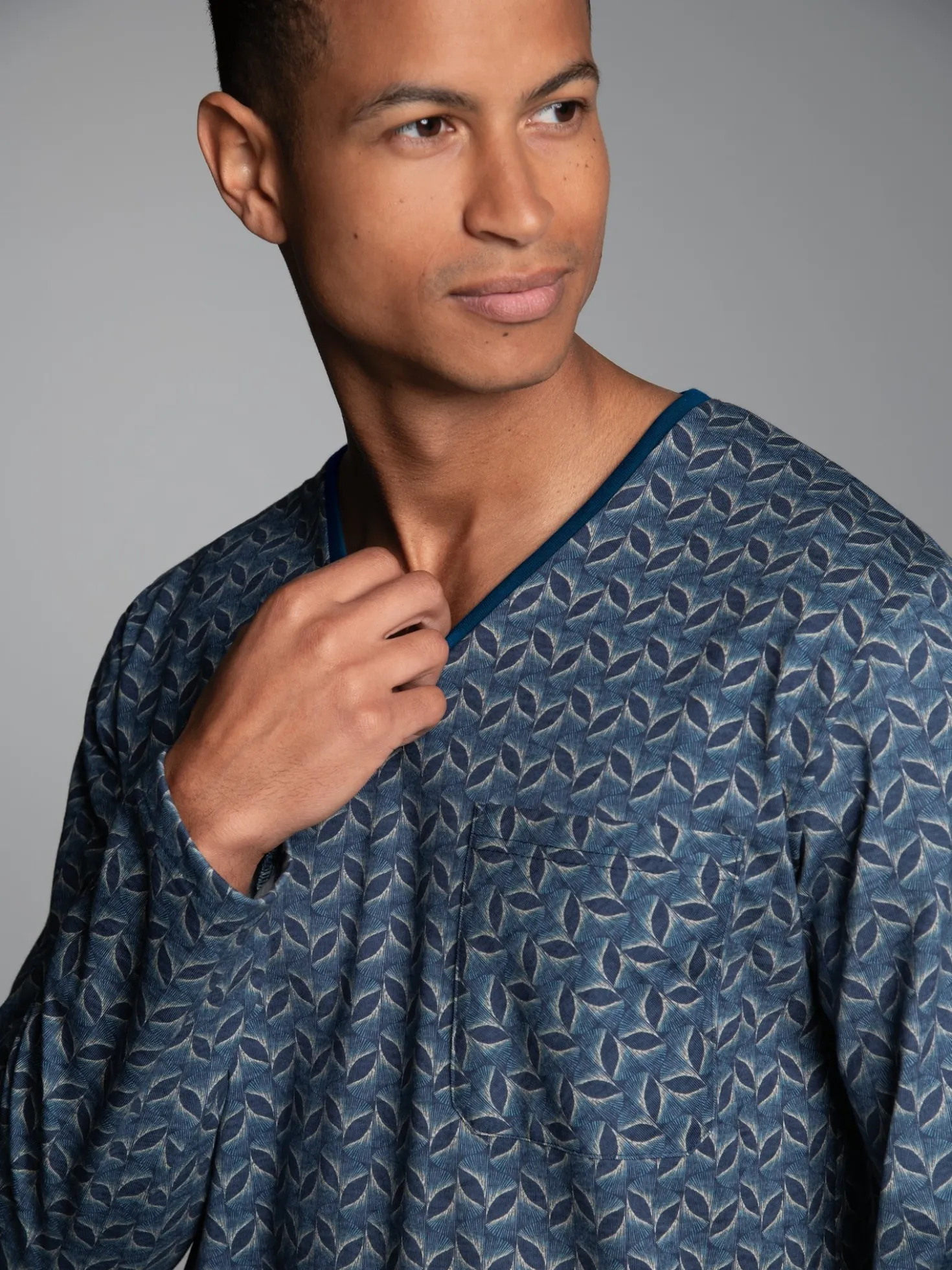 Pyjama-Oberteil mit Allover-Blätter-Print Night-blue