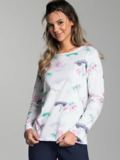 Pyjama Oberteil mit Allover Safari-Print Weiss