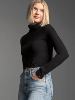 Rollkragenshirt aus Viskose Schwarz