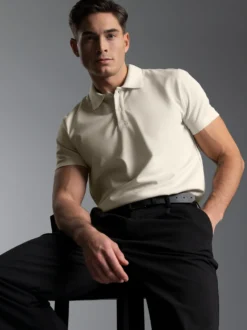 Slim Fit Poloshirt aus DELUXE-Piqué Natur