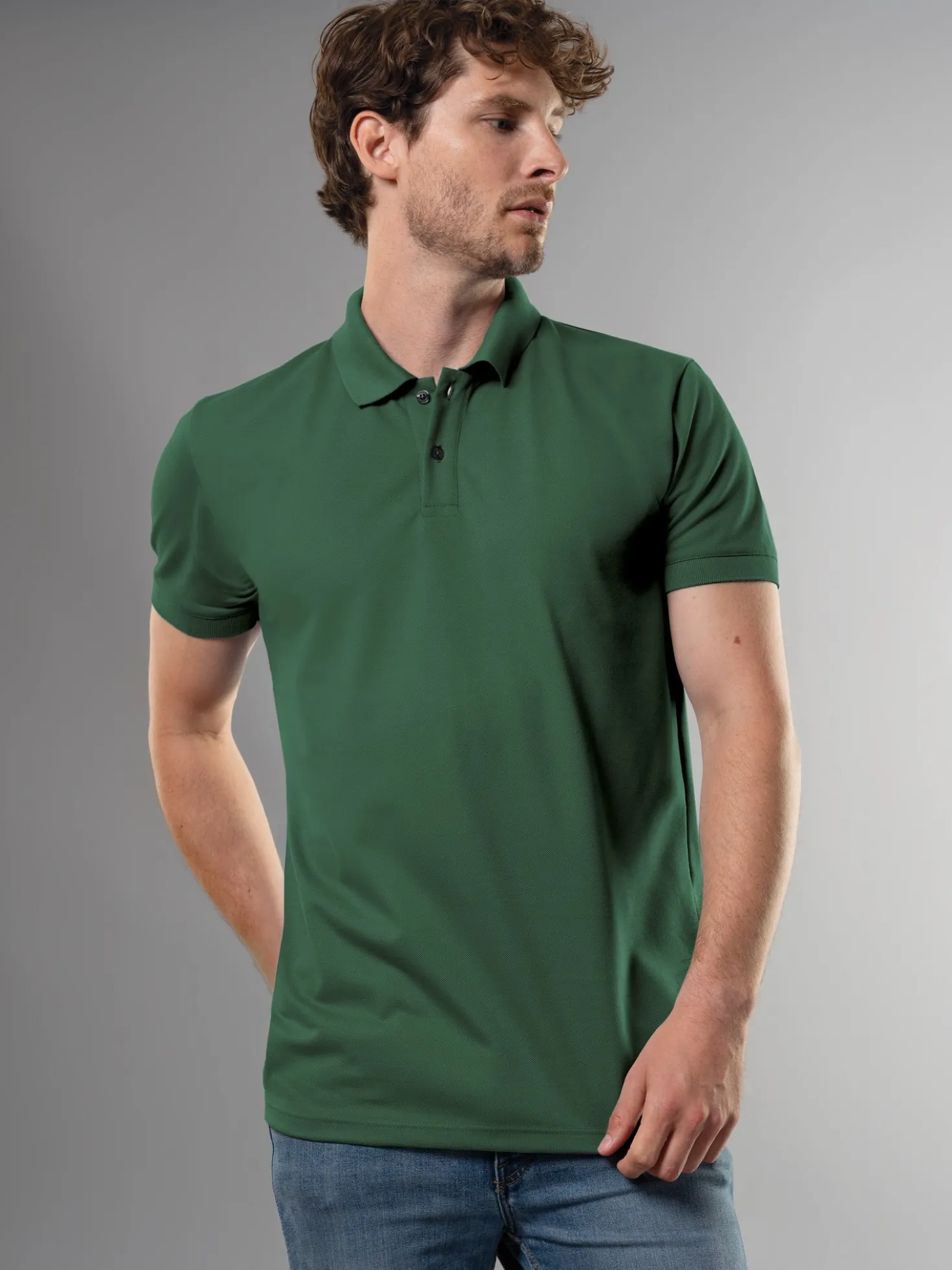 Slim Fit Poloshirt aus DELUXE-Piqué Efeu