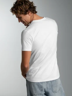 Slim Fit T-Shirt aus DELUXE Baumwolle Weiss