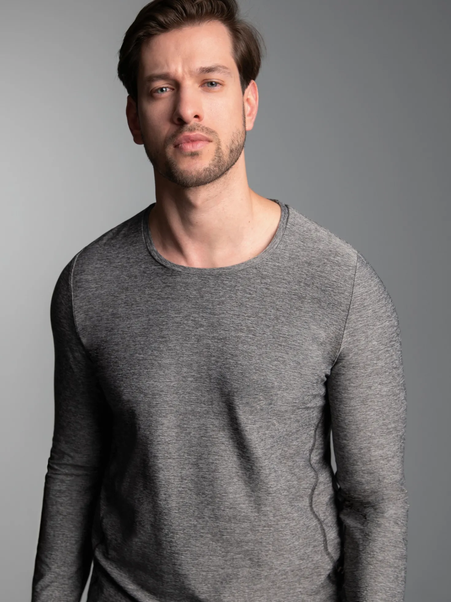 Sport-Shirt aus Microfaser Schwarz/bunt