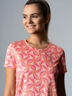 Sport T-Shirt mit modischem Allover-PrintApricot