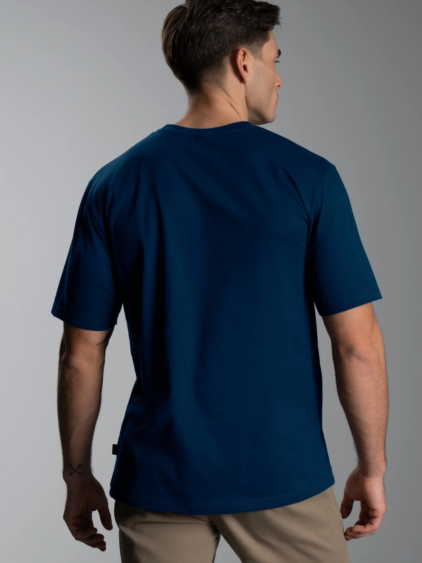 T-Shirt aus 100% Baumwolle Night-blue