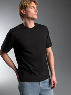 T-Shirt aus 100% Baumwolle Schwarz