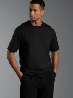 T-Shirt aus Biobaumwolle mit Brusttasche Schwarz