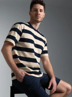T-Shirt in Ringelmuster Navy