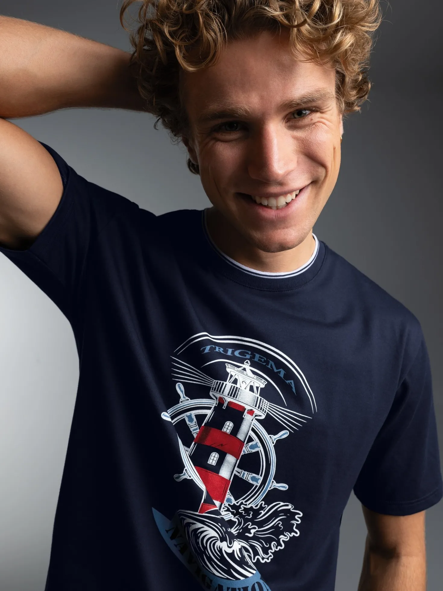 T-Shirt mit Leuchtturm Motiv Navy
