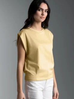 T-Shirt mit modischen Falten Vanille