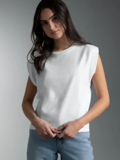 T-Shirt mit modischen Falten Weiss