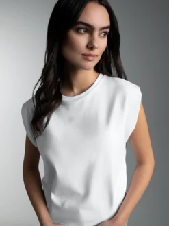 T-Shirt mit modischen Falten Weiss