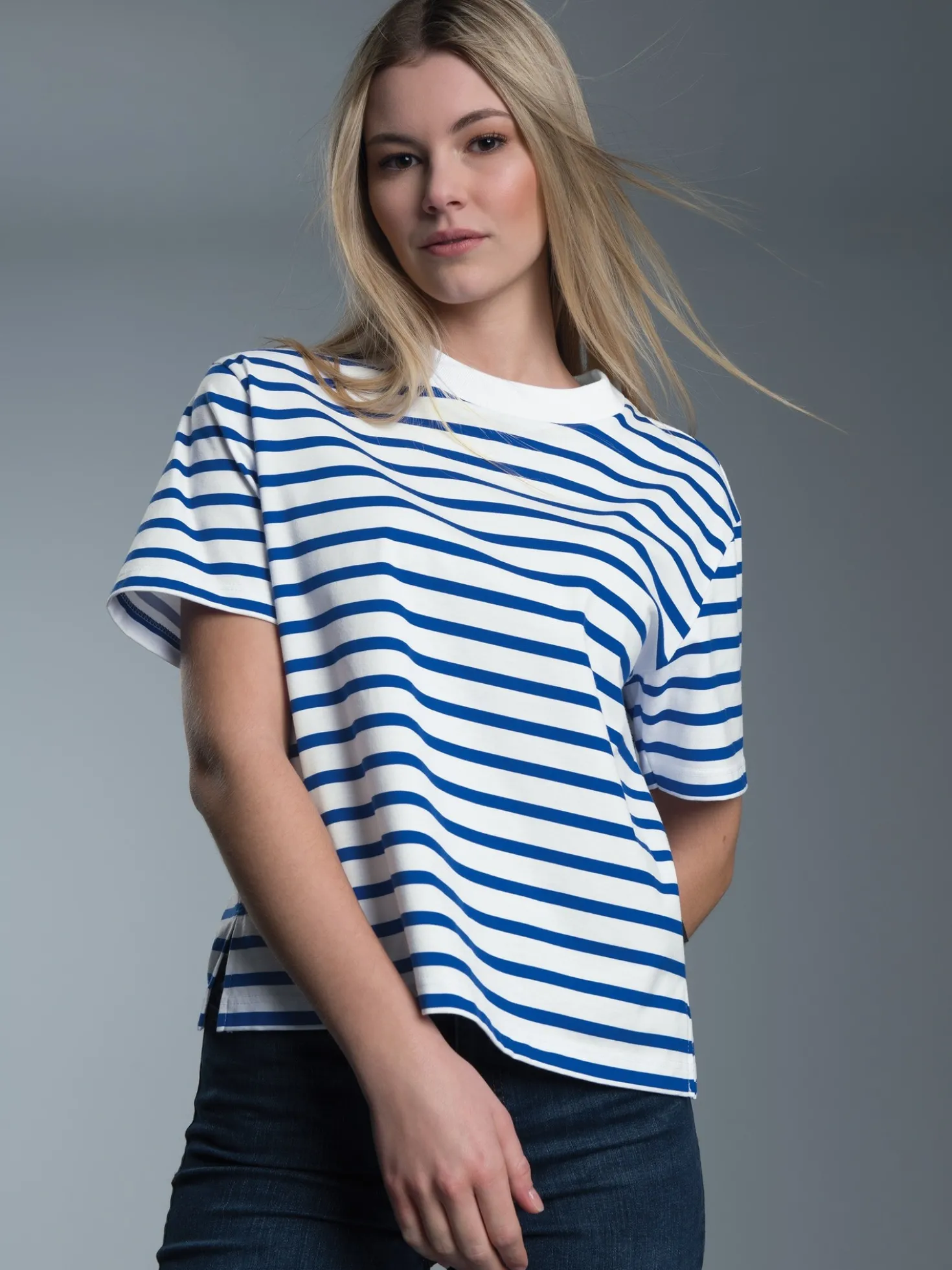 T-Shirt mit Ringelmuster aus 100% Baumwolle Royal
