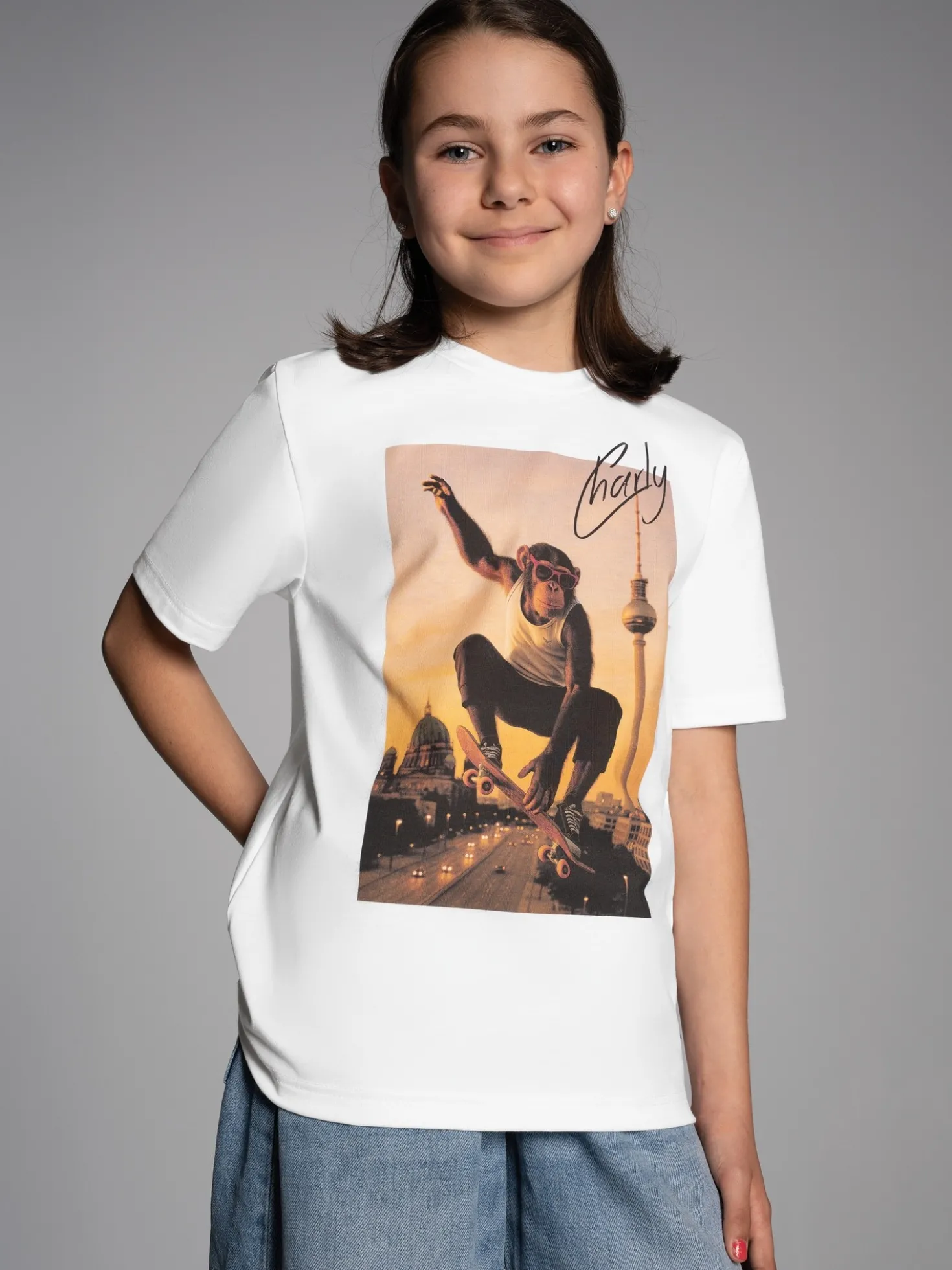 T-Shirt trigema Affe Charly Skateboard Weiss