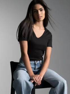 V-Shirt aus Baumwolle/Elastan Schwarz