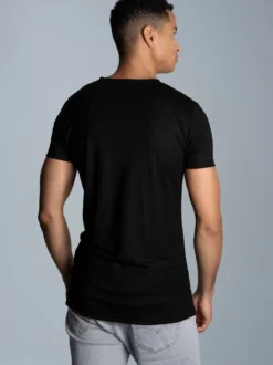 V-Shirt aus 100% Lyocell Schwarz