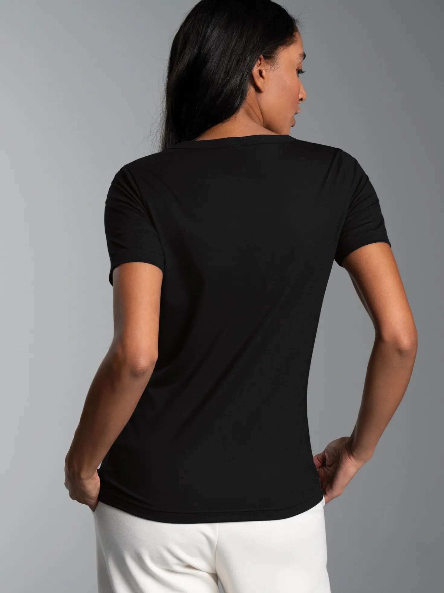 V-Shirt aus Modal Schwarz