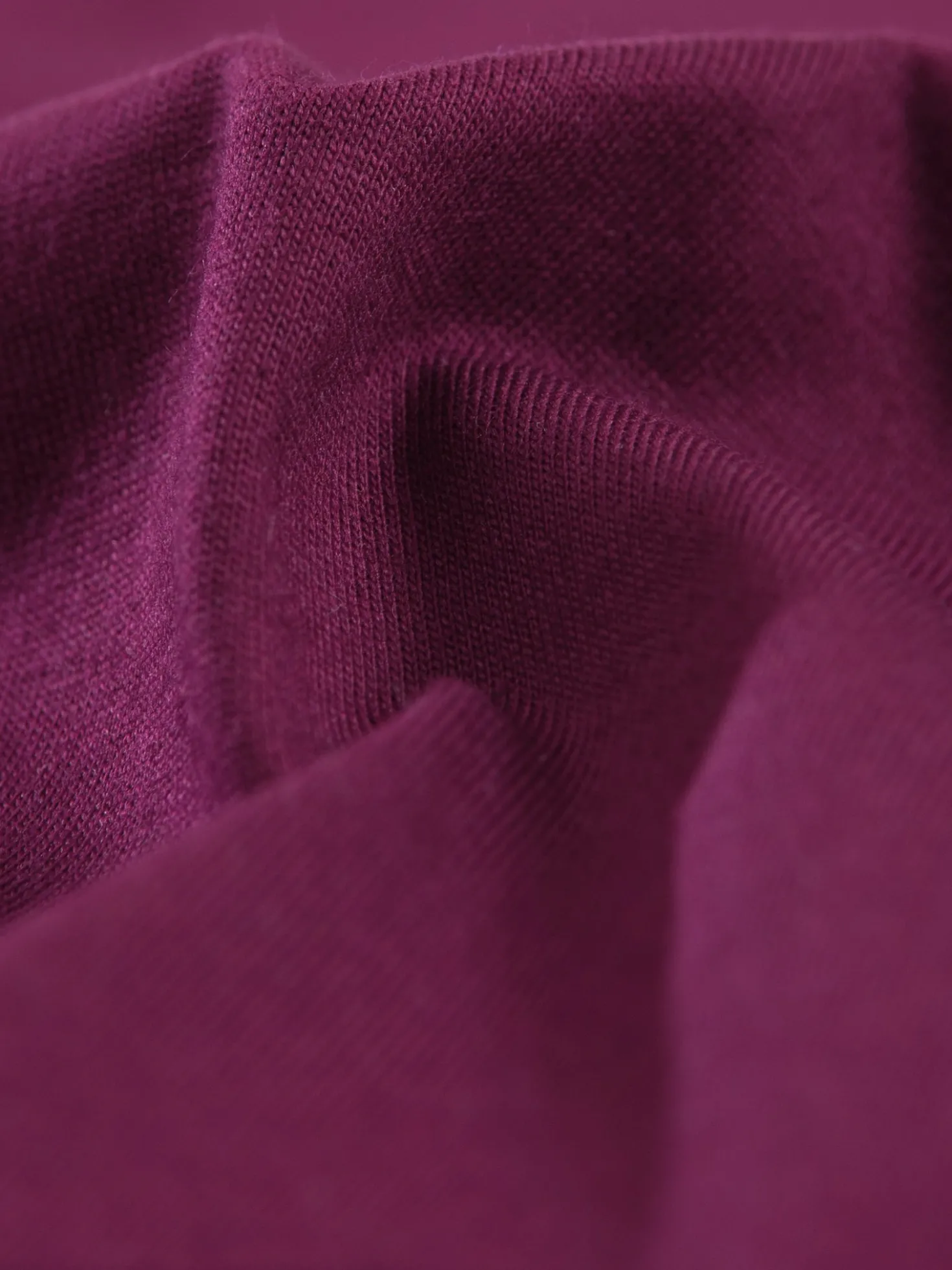 V-Shirt DELUXE Baumwolle Sangria