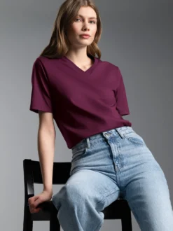 V-Shirt DELUXE Baumwolle Sangria