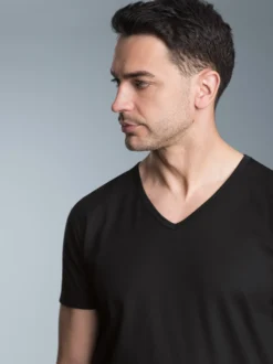 V-Shirt Slim Fit Schwarz